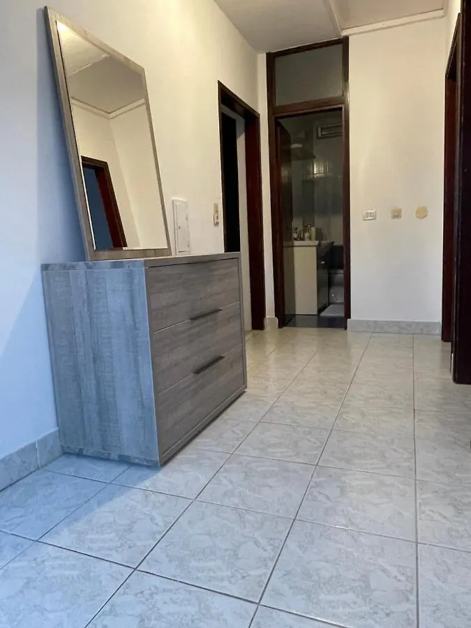 Apartmani Mikulic Ližnjan Lägenhet